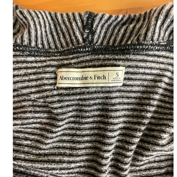 Abercrombie and Fitch Sweater Womens Small Cardigan Open Front Shrug - Picture 9 of 13